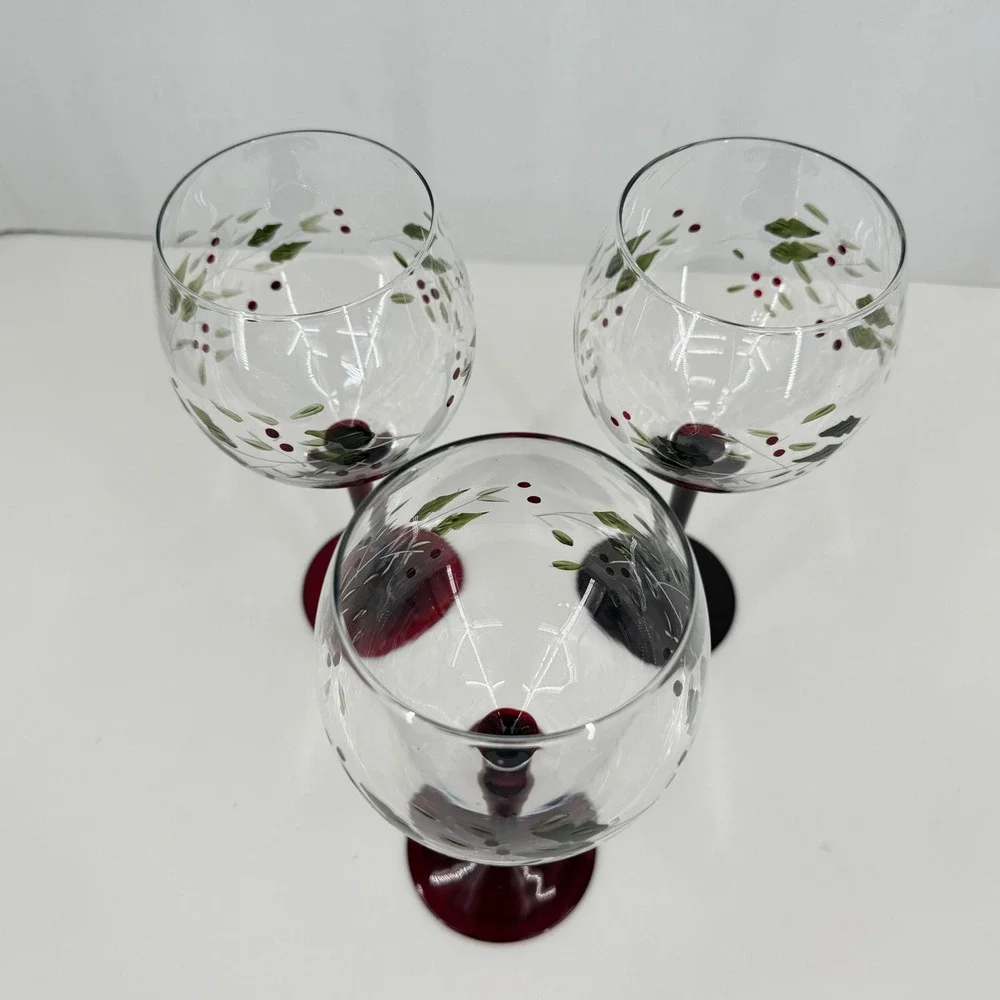 Pfaltzgraff Winterberry Wine Glass Set 3 Clear Red Holiday Holly Berry 8.5 Inch